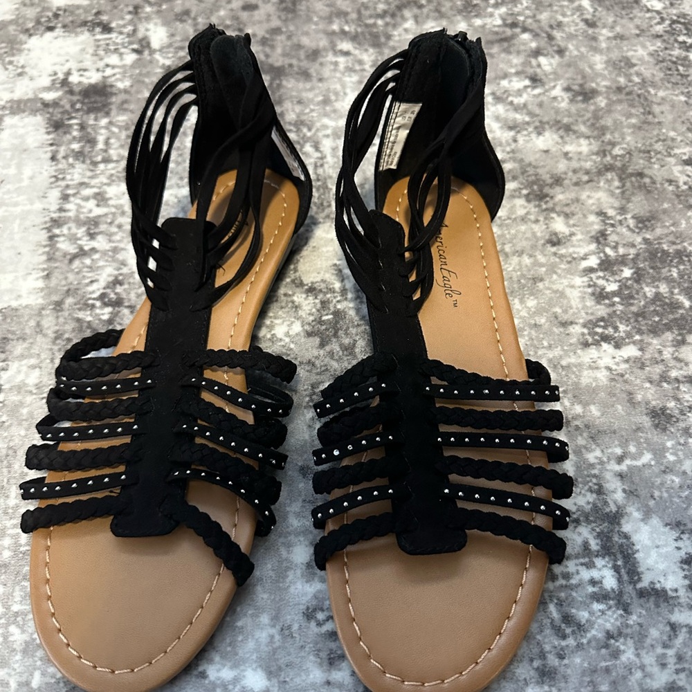 💗American Eagle Outfitters Black Strappy Sandals💗